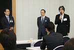 総合司会の能勢誠先生、（株）トータルマネージメントサービス太田直樹先生による開会挨拶